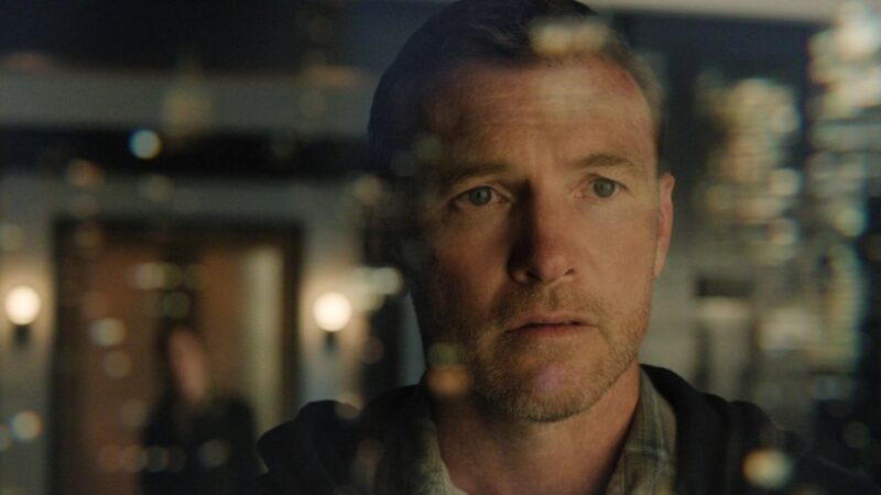 I Will Find You : Sam Worthington évoque une possible romance entre David et Rachel.