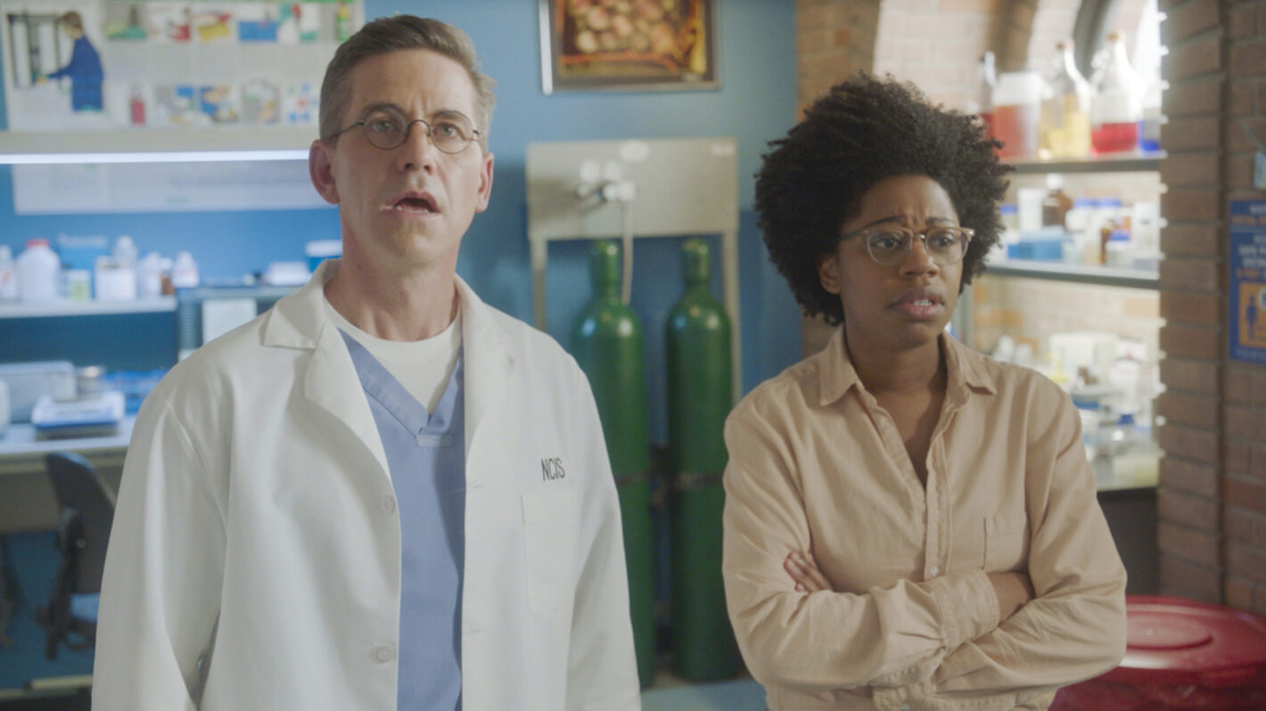 NCIS : Brian Dietzen dévoile comment il a commencé à écrire pour la série.