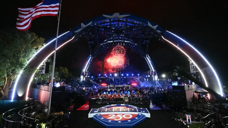 Paramount+ : Le UFC White House Card attire 8 millions de téléspectateurs, ce que cela signifie pour la plateforme.
