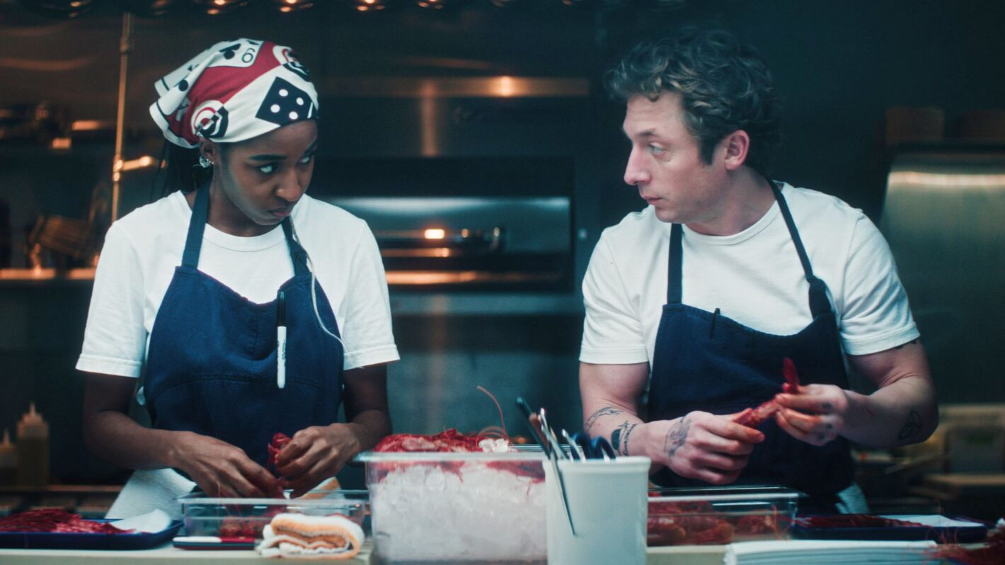 The Bear : Jeremy Allen White et Ayo Edebiri partagent leurs souvenirs de tournage avant la saison finale.