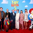 Taylor Swift Performs New Song at Toy Story 5 Premiere