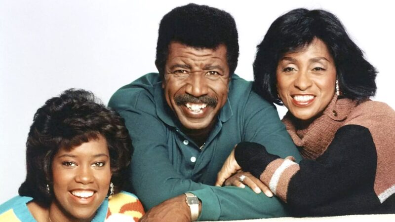 227 : Regina King rend hommage à Hal Williams, son père à l’écran, avec une déclaration émouvante.