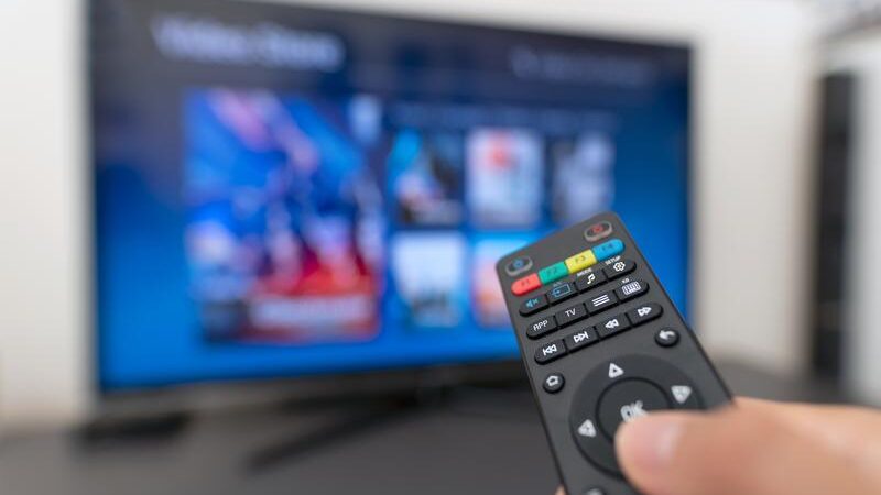 Alphabet-Owned YouTube : Les ventes publicitaires atteignent 11,06 milliards de dollars, ce que cela signifie pour Netflix.