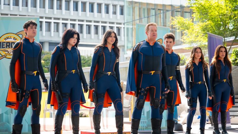 Clash of the Thundermans : Découvrez la bande originale de Frederik Wiedmann.