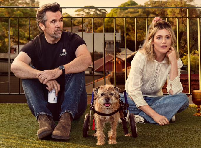 Colin From Accounts saison 3 : Date de sortie confirmée pour le 10 septembre, voici ce que l’on sait.
