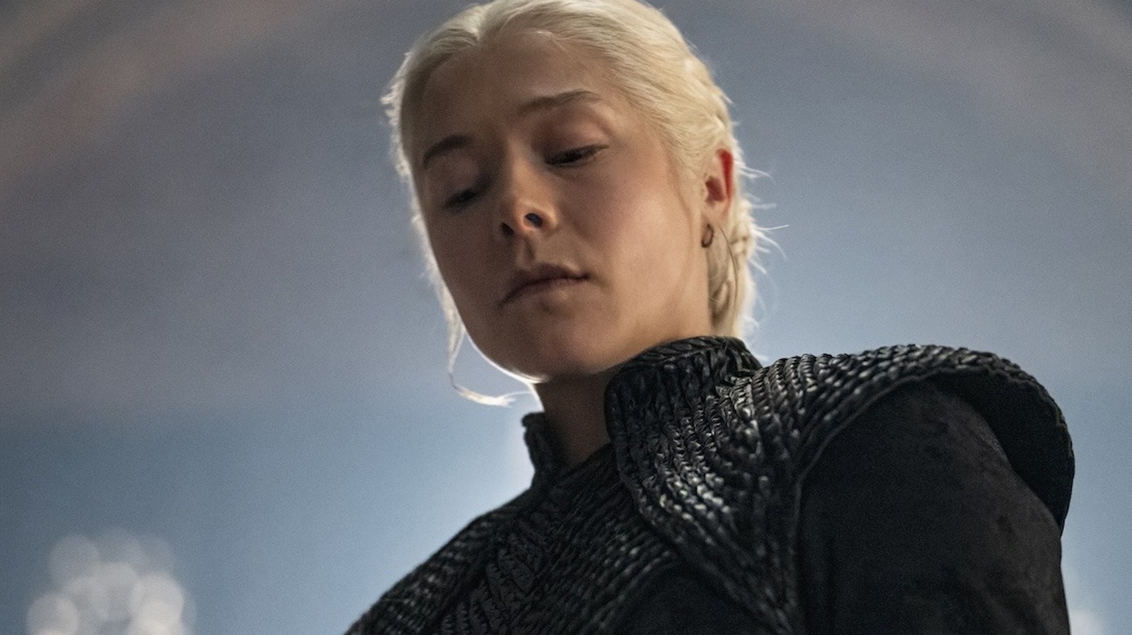 House Of The Dragon saison 3 : Emma D’Arcy révèle la réaction de Rhaenyra à la mort d’Helaena.