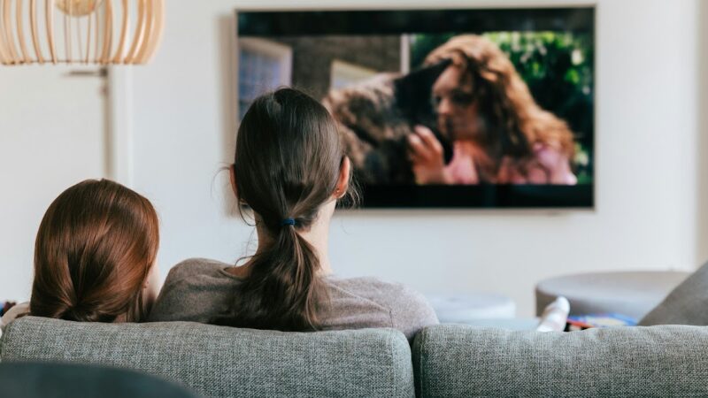 Beat the Monday Blues : Les meilleures séries et films à découvrir pour se détendre.