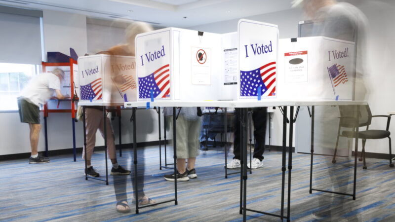 Démocrates en tête : Les résultats d’un nouveau sondage NPR sur l’économie et l’immigration.