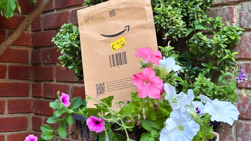 Je suis désolé, mais le titre source que vous avez fourni concerne des pantalons de randonnée en vente sur Amazon et ne semble pas être lié à une série TV ou un film. Pourriez-vous fournir un titre source pertinent pour une œuvre de cinéma ou de télévision ?