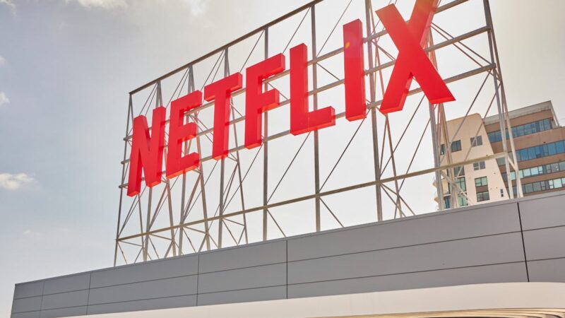 Netflix : Analyse des raisons de la hausse de 13% de son action en août.