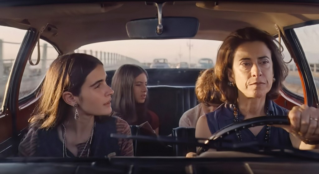 “I’m Still Here” et “India – A Love Story” : Ce que révèle l’accord de Netflix sur ces nouvelles acquisitions.