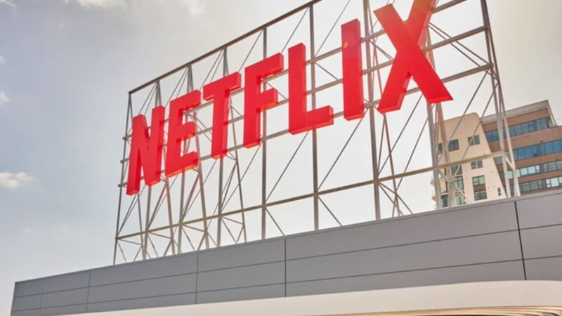 Netflix : Les actions en chute, ce que cela signifie pour les futures productions.
